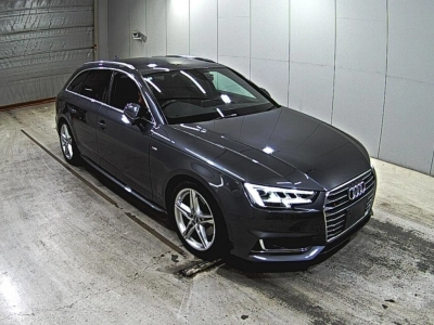 AUDI A4 AVANTE