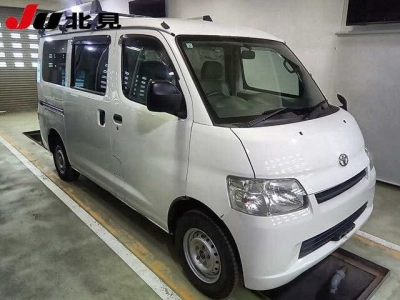 TOYOTA TOWN ACE VAN