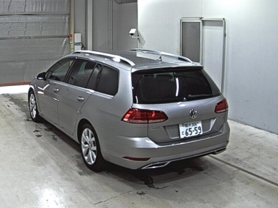 VOLKSWAGEN GOLF VARIANT