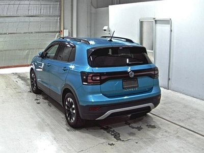 VOLKSWAGEN T-CROSS