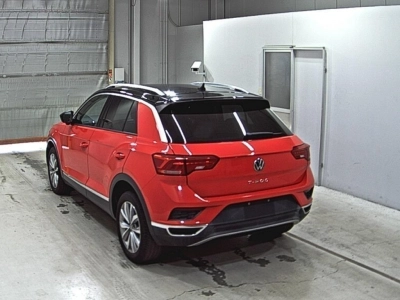 VOLKSWAGEN T-ROC