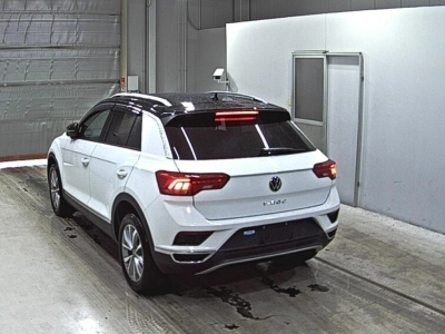 VOLKSWAGEN T-ROC
