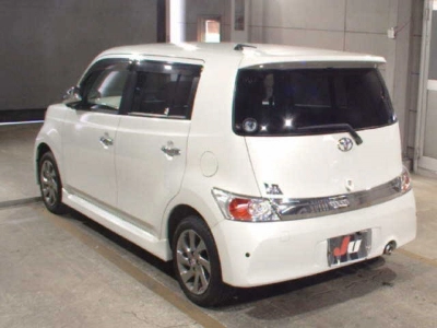 TOYOTA BB