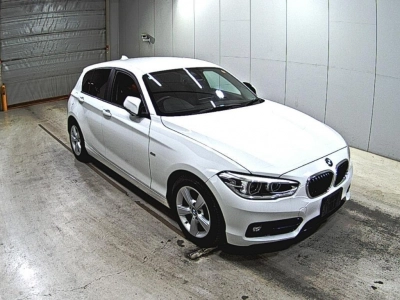 BMW 1 SERIES