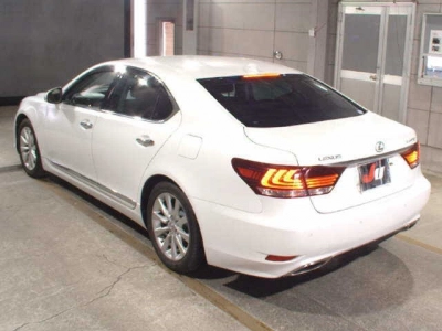 LEXUS LS