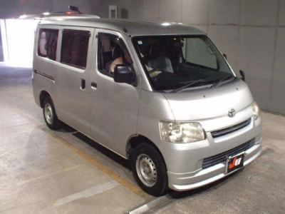 TOYOTA TOWN ACE