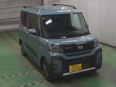 DAIHATSU TANTO FUN CROSS