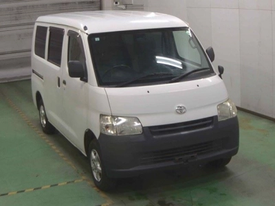 TOYOTA TOWN ACE VAN