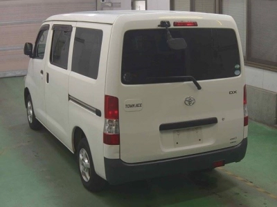 TOYOTA TOWN ACE VAN