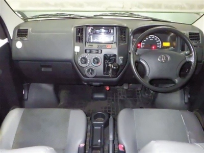 TOYOTA TOWN ACE VAN
