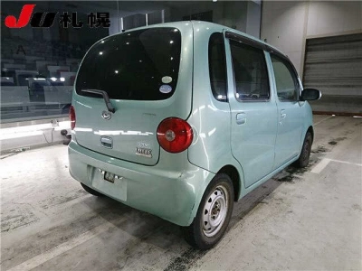 DAIHATSU MOVE LATTE