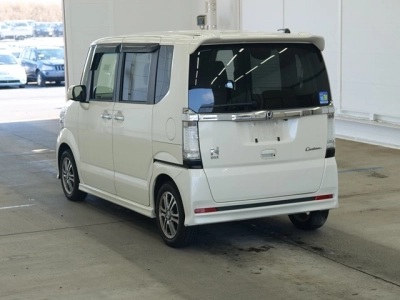 HONDA N BOX CUSTOM
