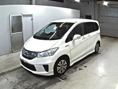 HONDA FREED HYBRID