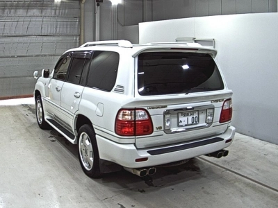 TOYOTA LAND CRUISER 100