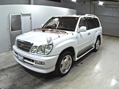 TOYOTA LAND CRUISER 100