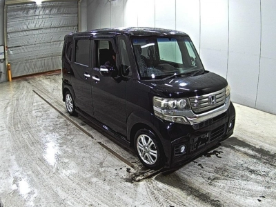 HONDA N BOX CUSTOM