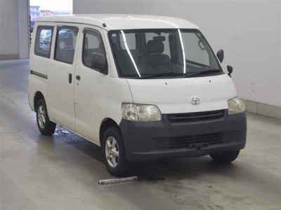 TOYOTA TOWN ACE VAN