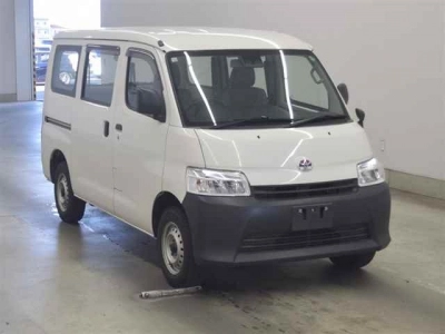 TOYOTA TOWN ACE VAN