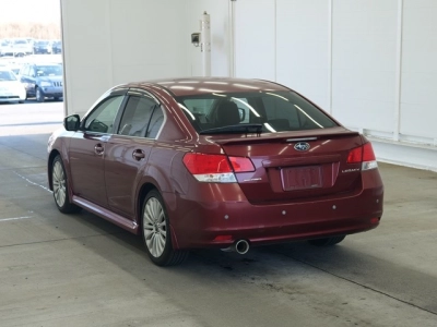 SUBARU LEGACY B4