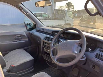 TOYOTA TOWN ACE VAN