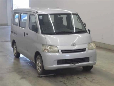 TOYOTA TOWN ACE VAN