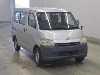 TOYOTA TOWN ACE VAN