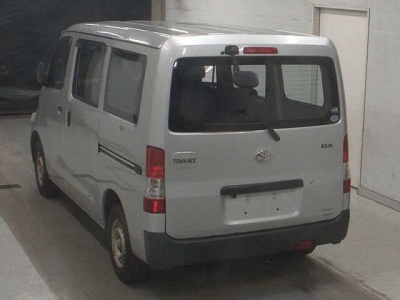 TOYOTA TOWN ACE VAN