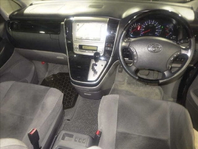 TOYOTA ALPHARD V
