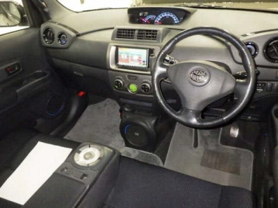 TOYOTA BB