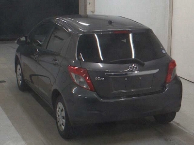 TOYOTA VITZ