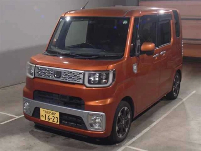 DAIHATSU WAKE