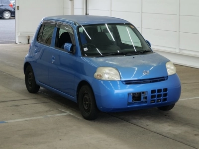 DAIHATSU ESSE