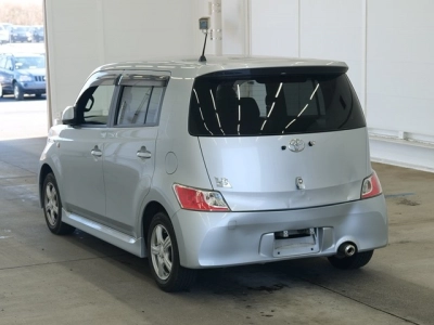 TOYOTA BB