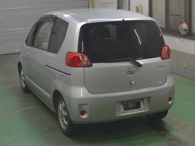TOYOTA PORTE