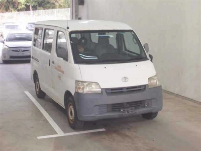 TOYOTA TOWN ACE VAN