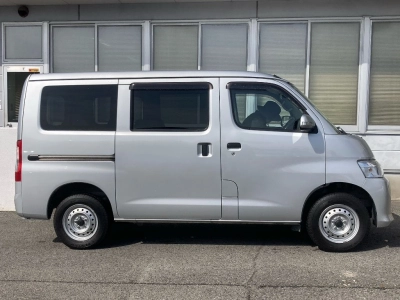 TOYOTA TOWN ACE VAN