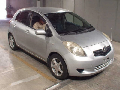 TOYOTA VITZ