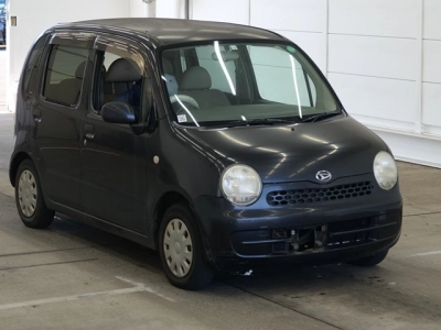 DAIHATSU MOVE LATTE