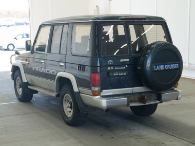 TOYOTA LAND CRUISER PRADO