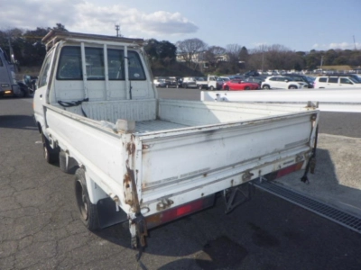 TOYOTA LITE ACE TRUCK