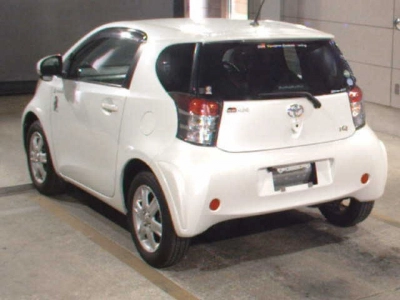 TOYOTA IQ