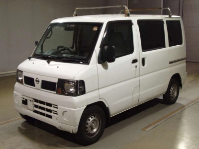 NISSAN CLIPPER VAN