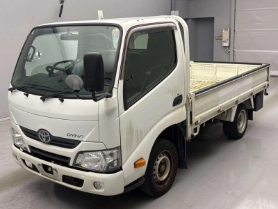 TOYOTA DYNA TRUCK