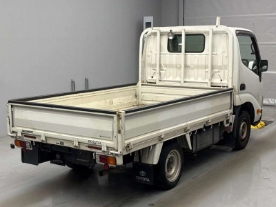 TOYOTA DYNA TRUCK