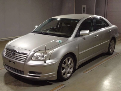TOYOTA AVENSIS SEDAN
