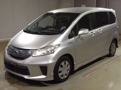 HONDA FREED HYBRID