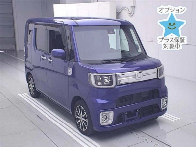 DAIHATSU WAKE