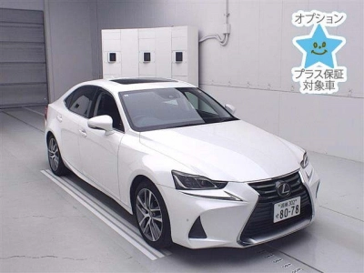 LEXUS IS
