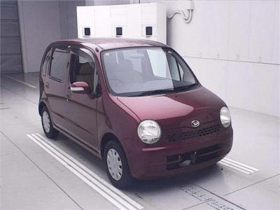 DAIHATSU MOVE LATTE