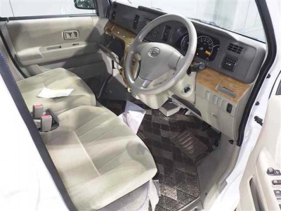 DAIHATSU ATRAI WAGON